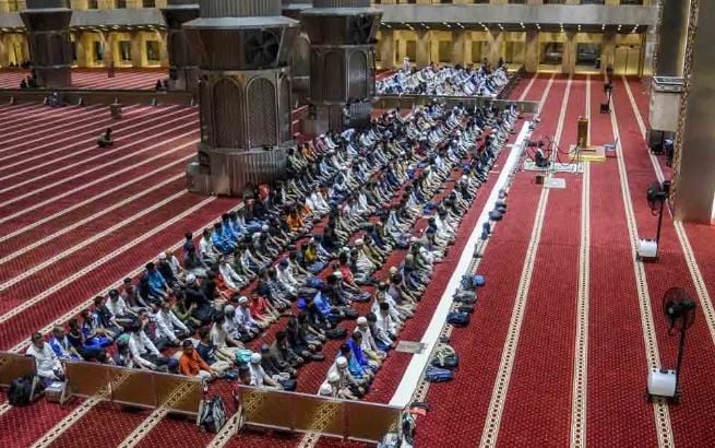 Kemenag Imbau Umat Islam Gelar Salat Gerhana Bulan dan Doakan Keselamatan Bangsa