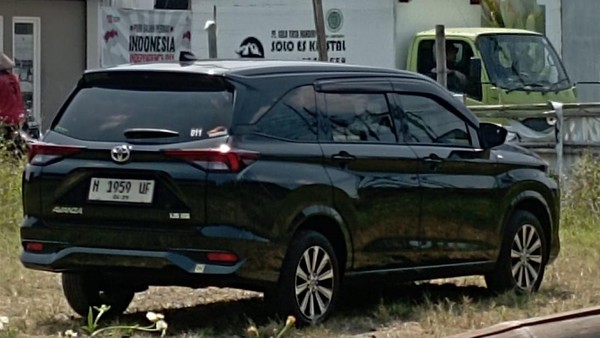 Penampakan Mobil Bank Dipakai Gondol Rp 10 M Ditinggal di Lahan Kosong Colomadu